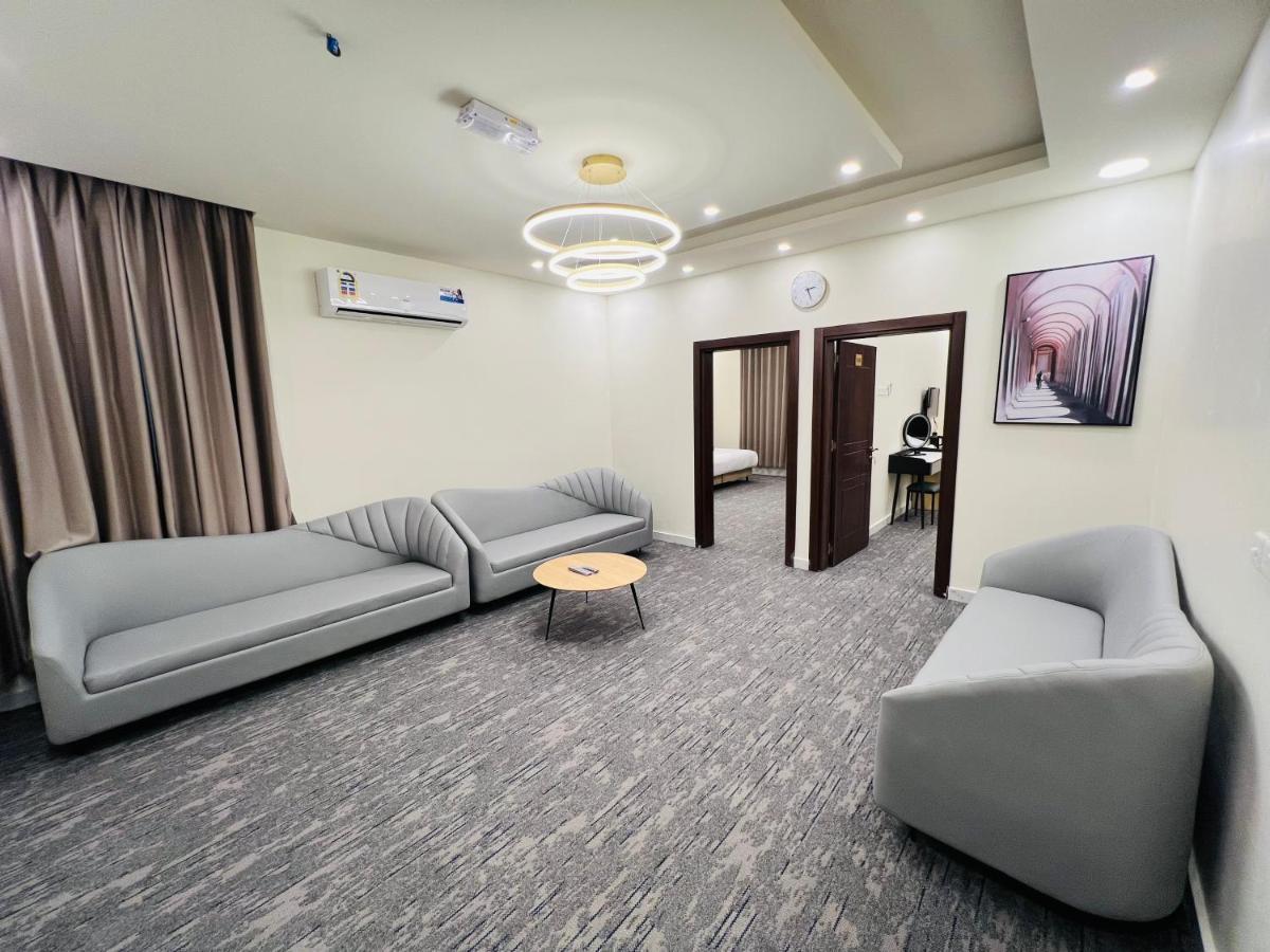 אל האד Falcon Grand Hotel מראה חיצוני תמונה